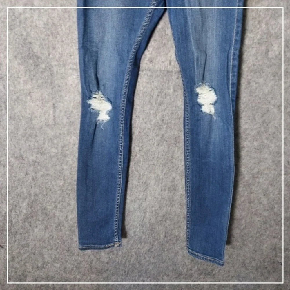 Hollister Women Jeans 3 Short High Jegging Distressed Trashed Stonewash Stretch - Picture 3 of 10